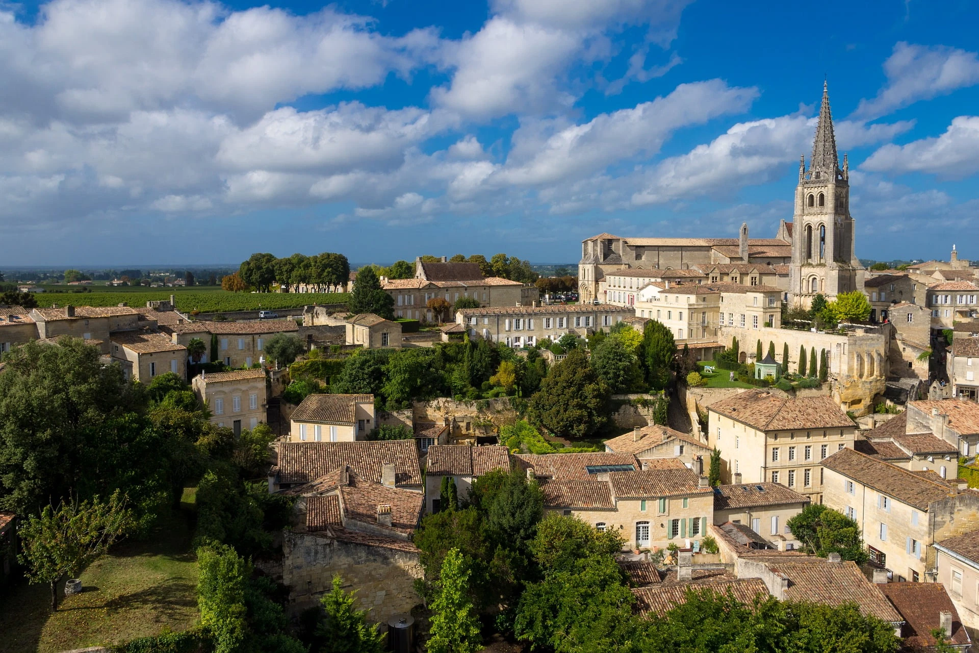 bordeaux-vineyards-route-des-grands-crus